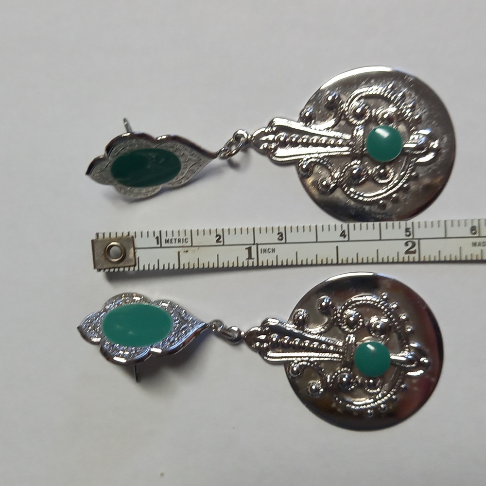 Vintage boho pierced earrings